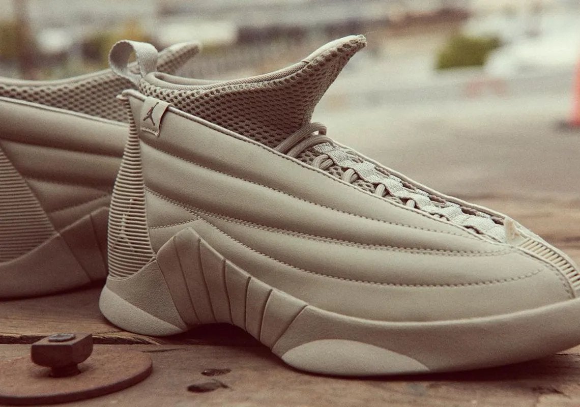 Nike Air Jordan 15 Retro Billie Eilish - MT: 40.5, Ophalen of Verzenden, Zo goed als nieuw, Beige, Sneakers of Gympen