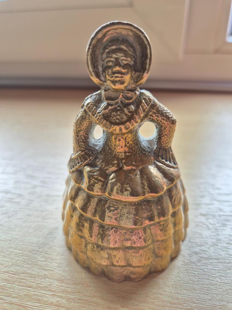Vintage Koperen Bel in Vrouwenfiguur Vorm, Antiek en Kunst, Antiek | Koper en Brons, Ophalen of Verzenden, Koper
