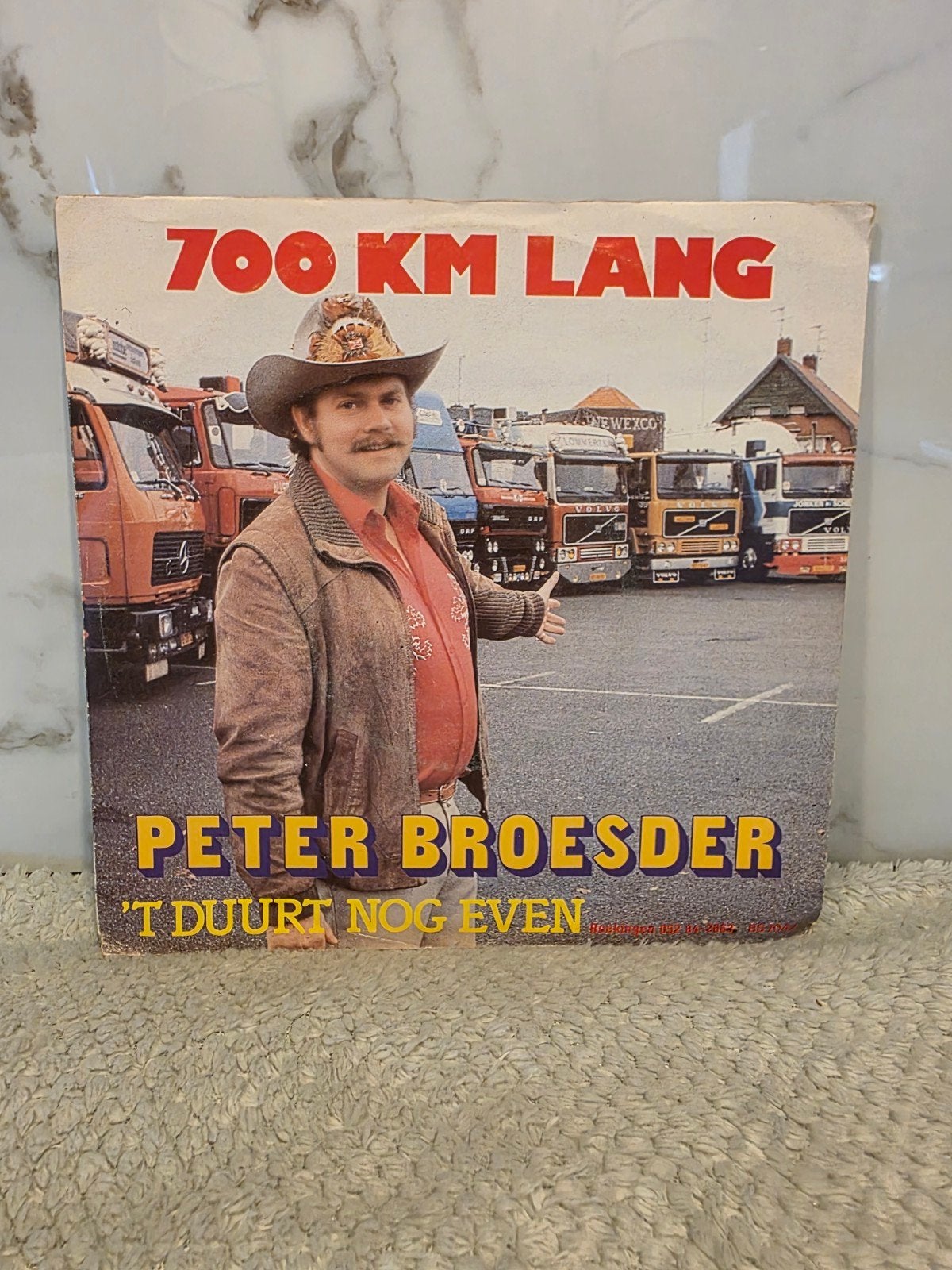 Peter Broesder – 700 KM Lang 7" single, Ophalen of Verzenden, Gebruikt, 7 inch, Levenslied of Smartlap