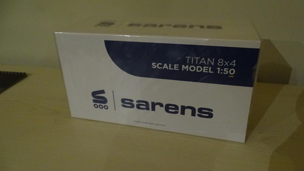 Titan zwaar transport truck van Sarens Nieuw in OVP, Ophalen of Verzenden, Nieuw, Bus of Vrachtwagen, Wsi
