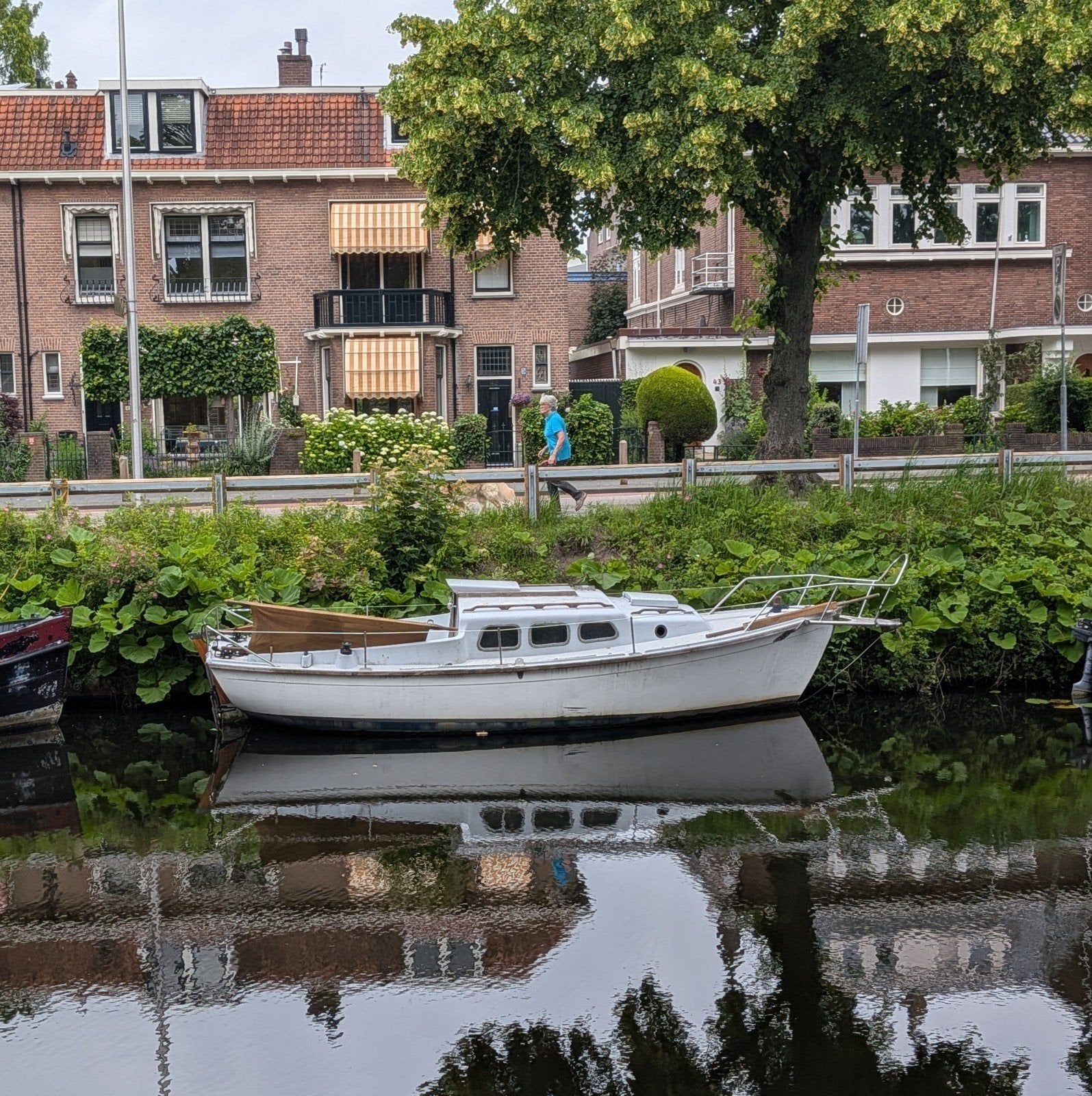 Gezocht: Binnenboordmotor en inbouwservice voor bootje, Ophalen of Verzenden