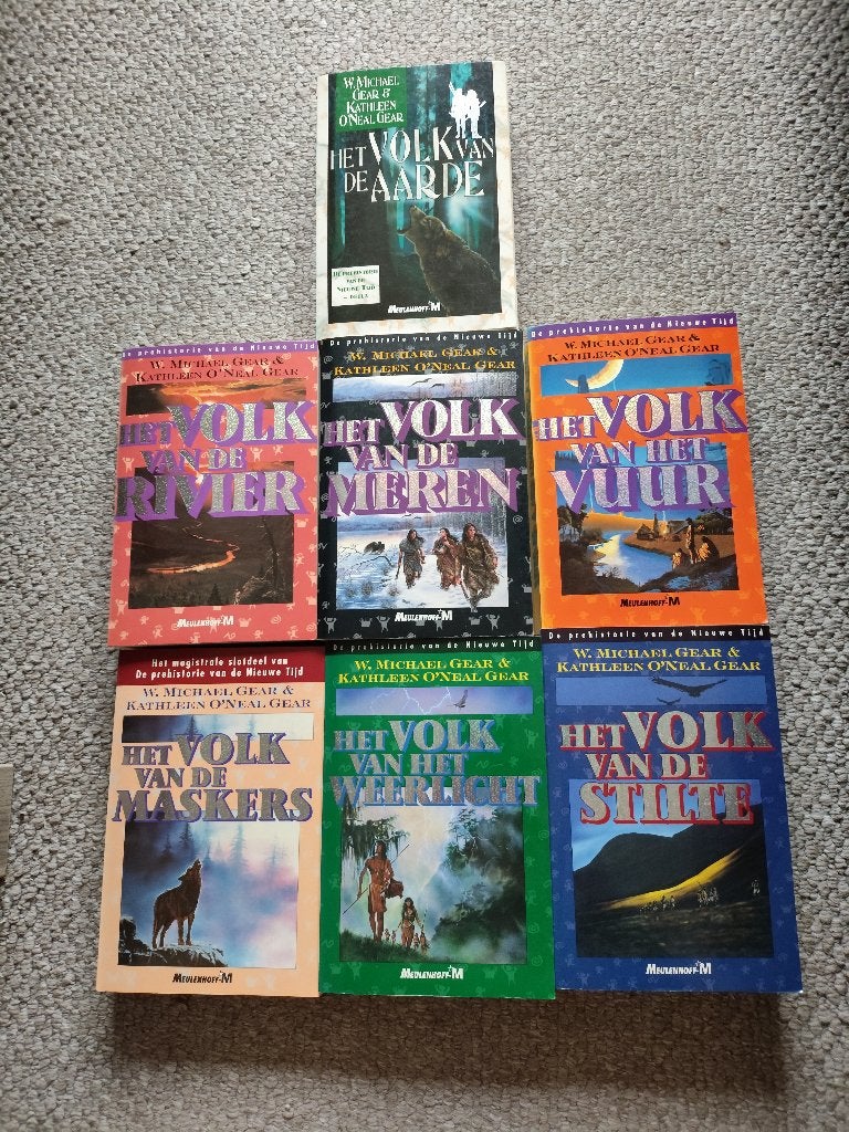 Boeken W. Michael Gear & Kathleen O'neal Gear in nette staat, Ophalen of Verzenden, Zo goed als nieuw