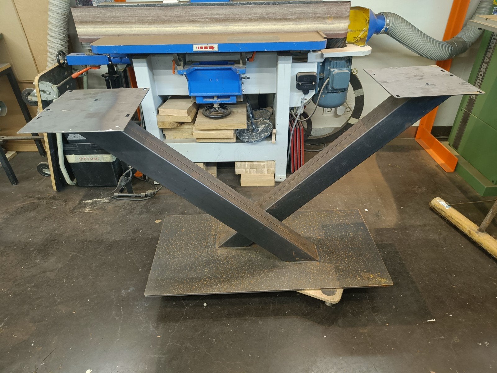 Stalen Tafelonderstel - Robuust en Modern Design, Huis en Inrichting, Tafelonderdelen, Tafelpoot, 50 tot 100 cm, Nieuw, Metaal