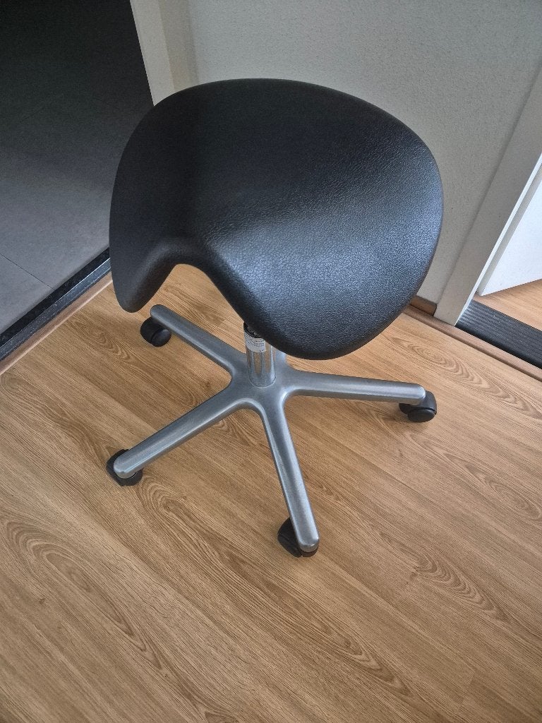 kruk, Ophalen, In hoogte verstelbaar, Zo goed als nieuw, Staal