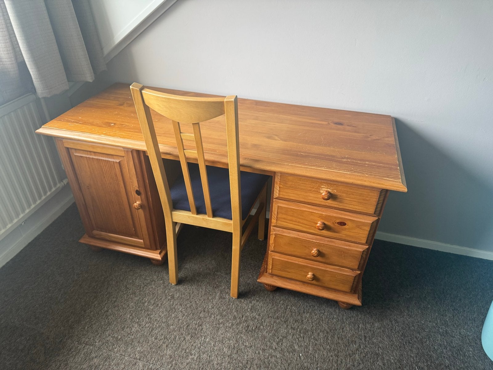 Houten bureau met stoel - 145x60x75cm, Huis en Inrichting, Ophalen, Overige typen, Gebruikt, Bruin