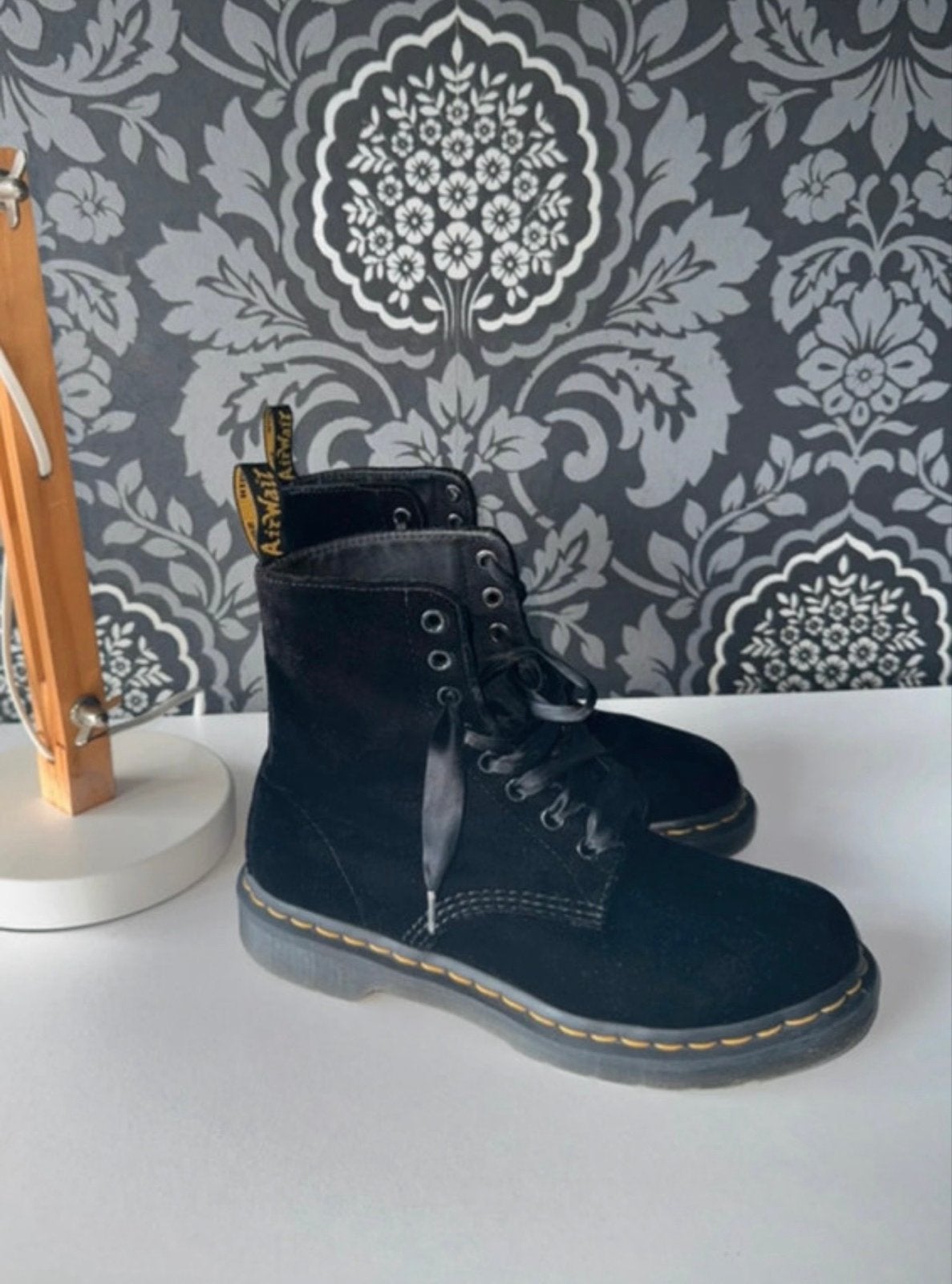 Dr. Martens Pascal Velvet laarzen - Maat 38, Zwart, Lage of Enkellaarzen, Ophalen of Verzenden, Gedragen
