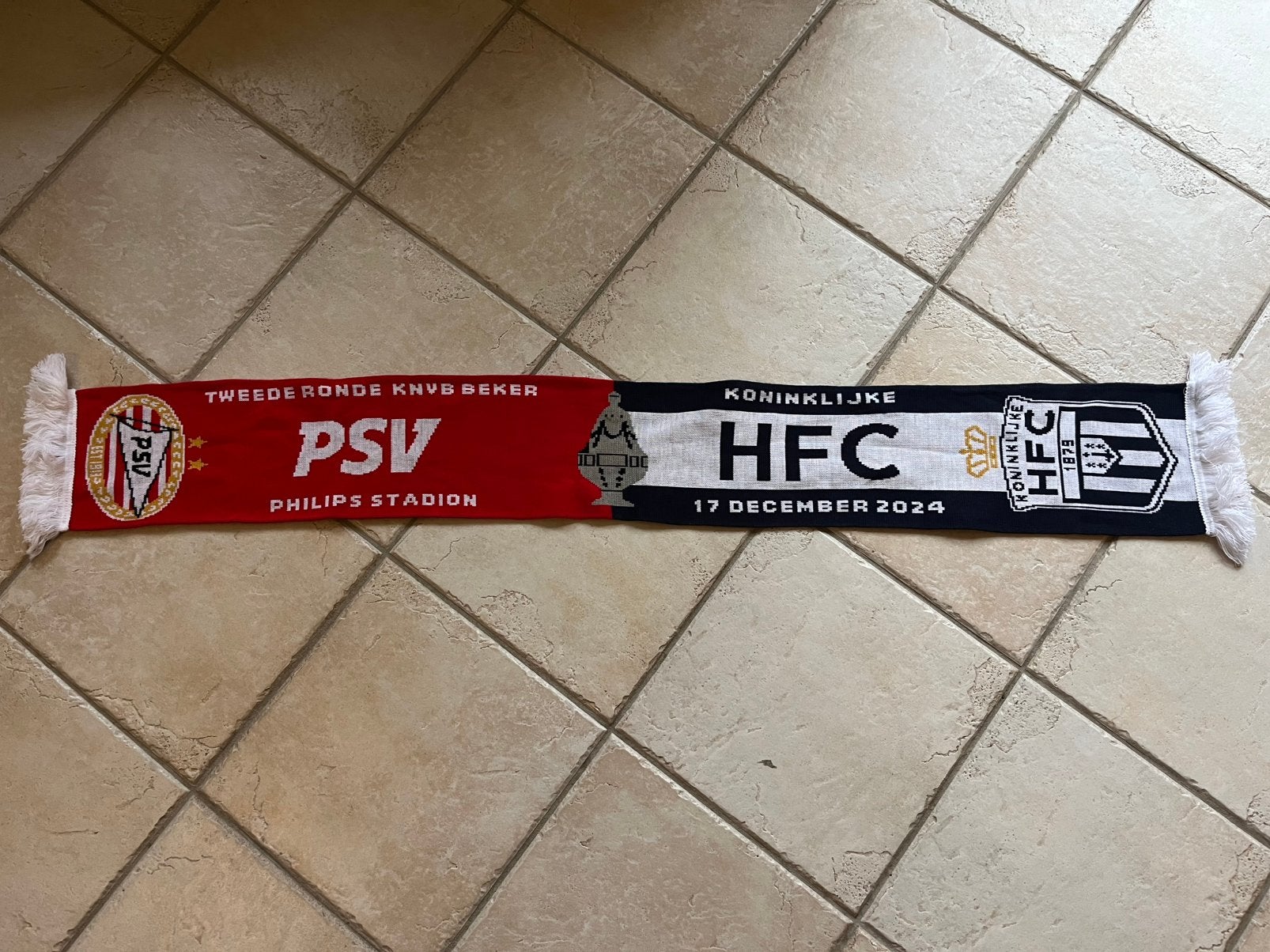 Mooie wedstrijdsjaal Psv - Hfc Haarlem, knvb beker 2024, Ophalen of Verzenden, Zo goed als nieuw, PSV, Vaantje of Sjaal