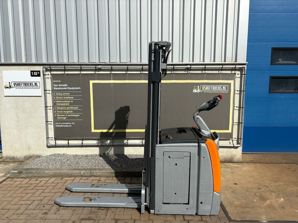 VS-23034 Elektrische triplex stapelaar Still EXV-SF 14 li-io, Zakelijke goederen, Machines en Bouw | Heftrucks en Intern transport