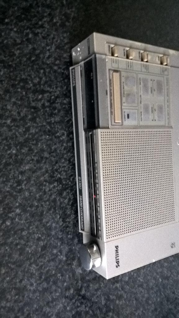 TE koop aangeboden oude radio .phillips doe gepast bod, Ophalen of Verzenden, Gebruikt, Radio