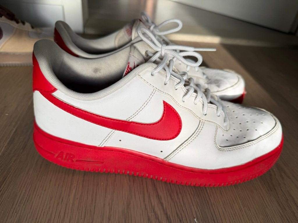 Nike Air Force 1 Low Wit Rood - Maat 43, Kleding | Heren, Wit, Nike, Ophalen of Verzenden, Sneakers of Gympen