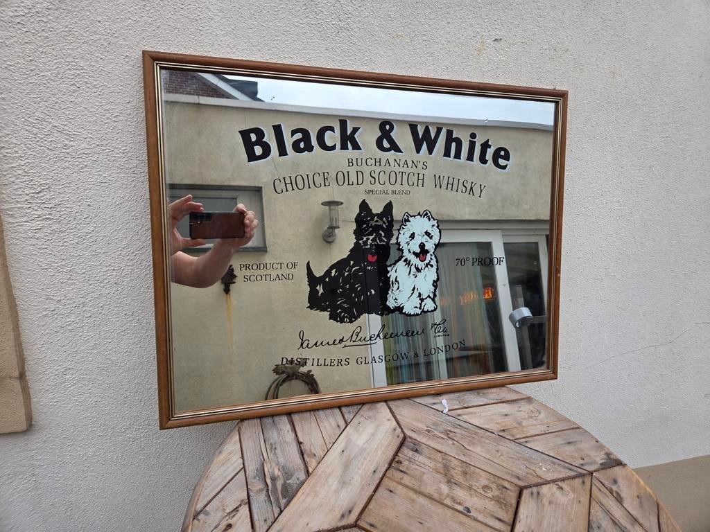 Reclamespiegel Black & White Whisky, Verzamelen, Merken en Reclamevoorwerpen, Ophalen, Gebruikt, Reclamebord