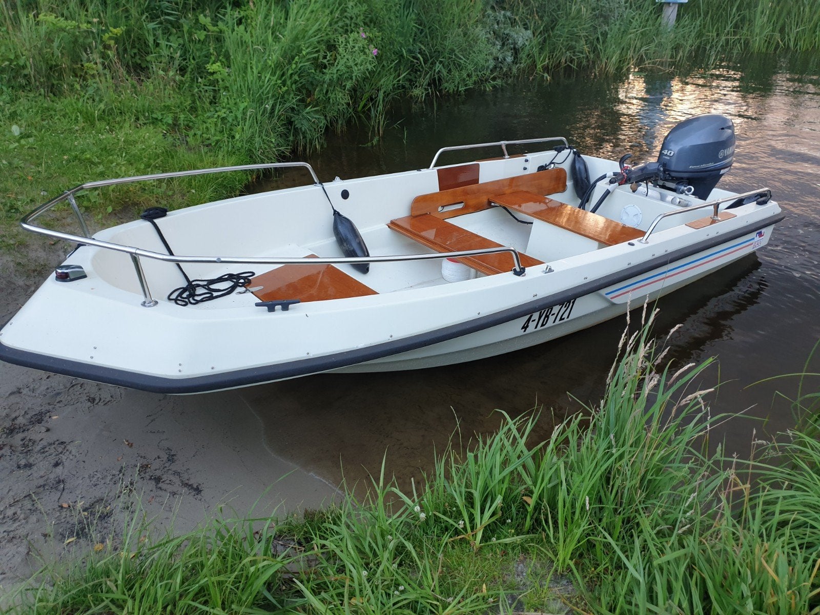 Te koop Elan 435 vis console boot, Watersport en Boten, Vis- en Consoleboten, Polyester, Ophalen