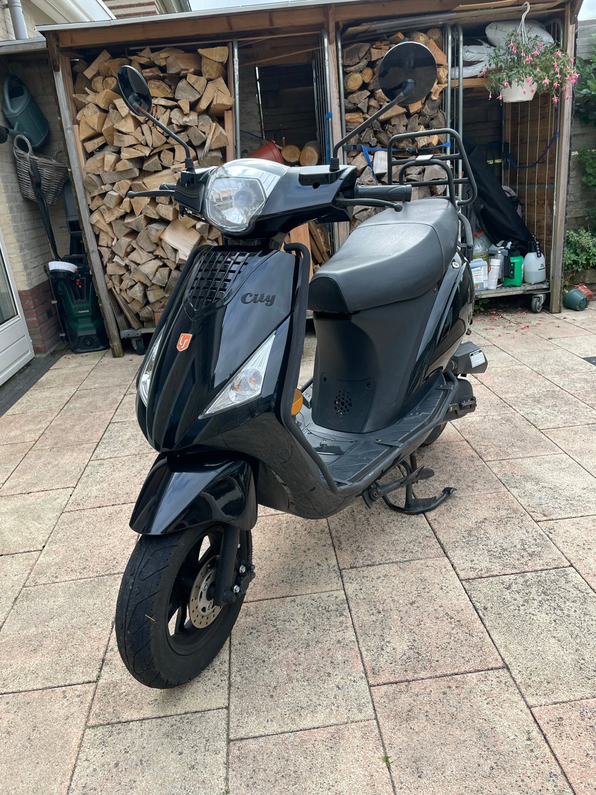 Zwarte scooter - Lasouls City - Goede staat, Ophalen, Gebruikt, Benzine, Overige merken