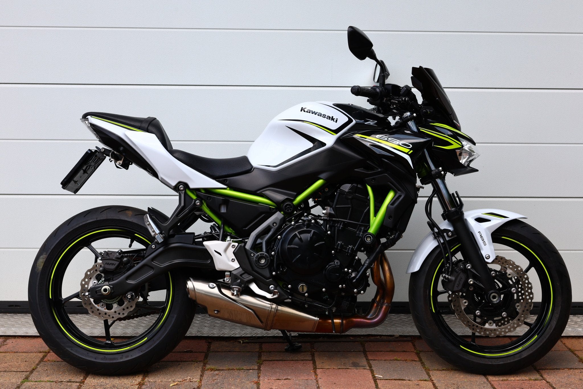 Kawasaki Z650 ABS 50kw (bj 2020), Motoren, Motoren | Kawasaki, 649 cc, Bedrijf, Meer dan 35 kW, Naked bike