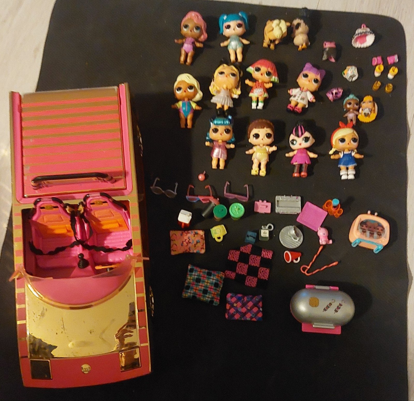LOL Surprise poppen en camper set, Ophalen of Verzenden, Gebruikt, Overige typen
