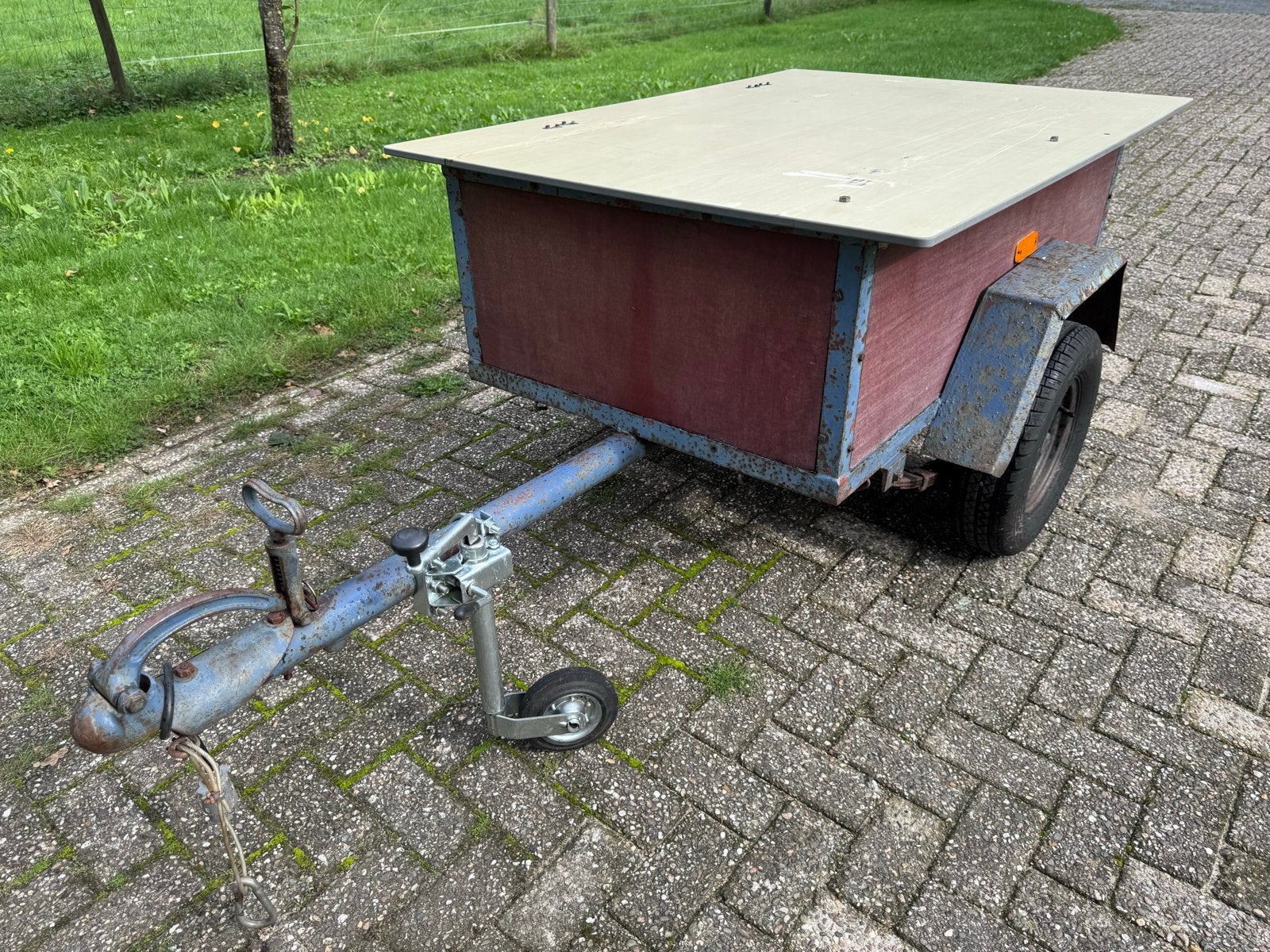 Stevige aanhanger / bagagewagen met deksel, Ophalen, Gebruikt