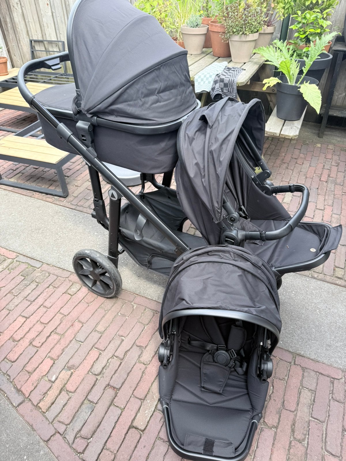 Topmark 2 Combi duowagen + reiswieg  Black ( 8 maanden oud ), Kinderen en Baby's, Kinderwagens en Combinaties, Ophalen, Zo goed als nieuw