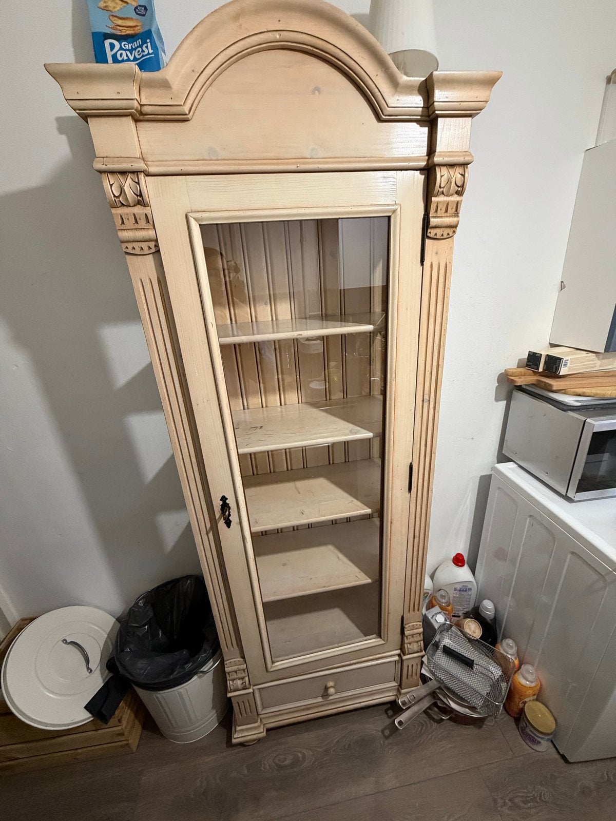 Houten Vitrinekast met Lichte Gebruikerssporen, Ophalen, Minder dan 50 cm, Gebruikt, Minder dan 25 cm