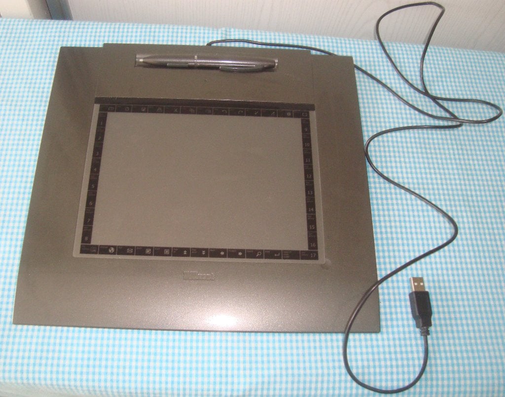 Trust TB-5300 Slimline Design grafische tablet, Ophalen of Verzenden, Gebruikt, Trust