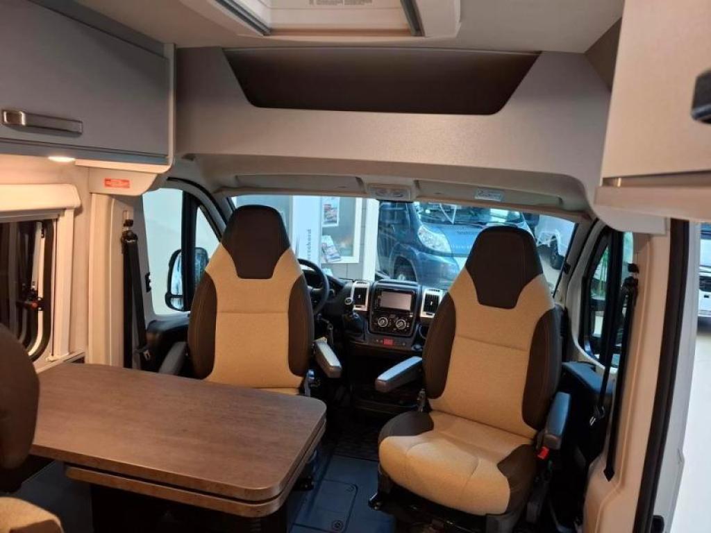 2021 Knaus Weinsberg 600MQ 140PK Vastbed Trekhaak 34000Km, Buscamper of Camperbus, Ringverwarming, Fiat, Bedrijf
