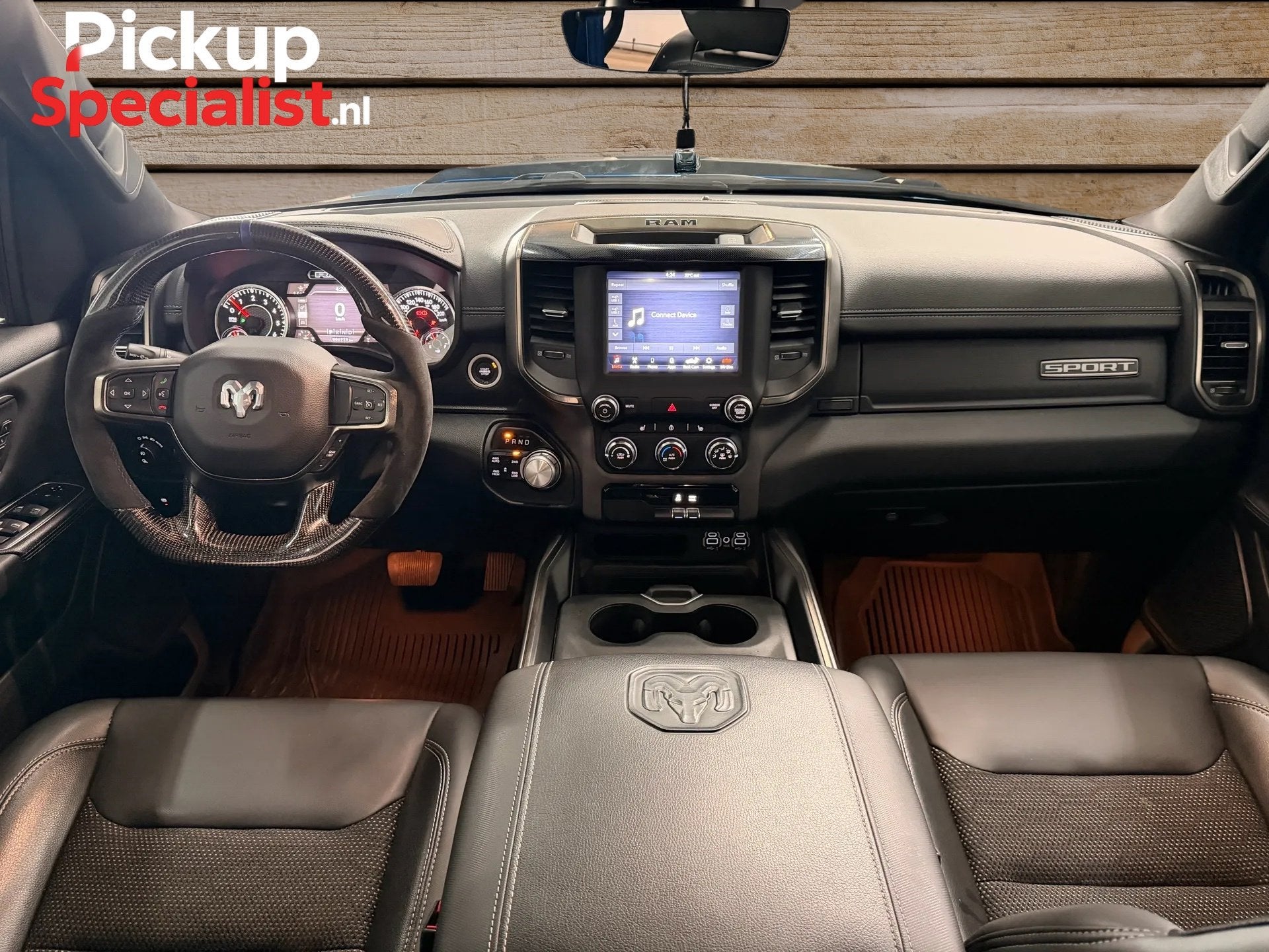 Dodge Ram 1500 5.7 V8 4x4 Crew Cab Big Horn , VERHOOGD , WID, Automaat, 450 kg, 5654 cc, Blauw