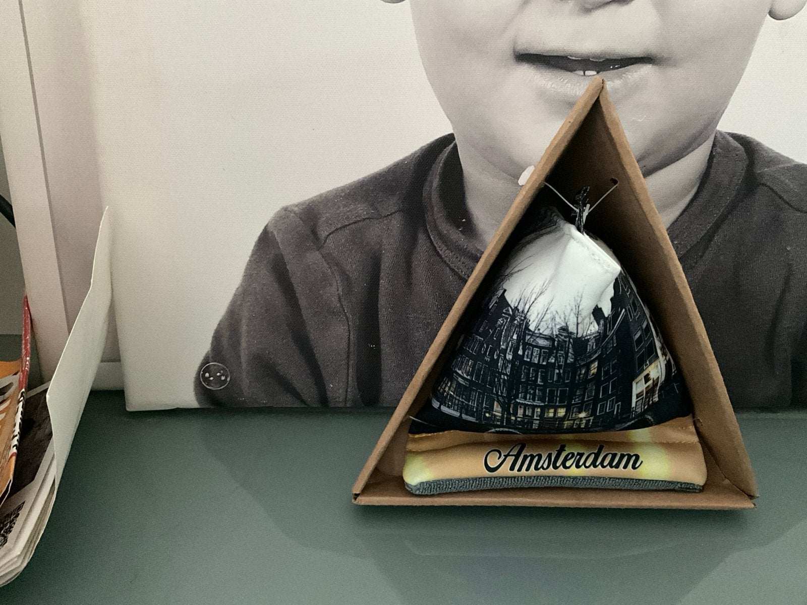 Telefoon kussen standaard Amsterdam grachtenpandjes, Telecommunicatie, Mobiele telefoons | Toebehoren en Onderdelen, Ophalen, Zo goed als nieuw