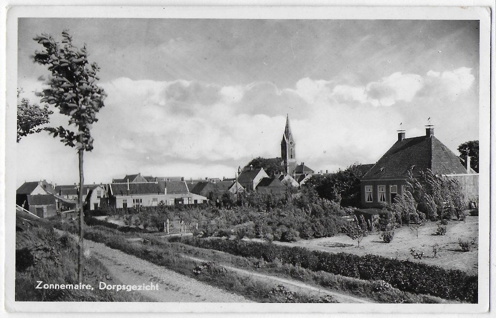 Zonnemaire Dorpsgezicht oude gelopen Ansichtkaart ( B3094 ), Ophalen of Verzenden, 1940 tot 1960, Gelopen