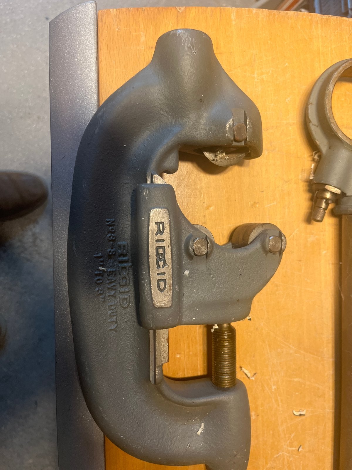 Ridgid pijpsnijder en draadsnijset - Gebruikt, Ophalen of Verzenden, Gebruikt, Snijgereedschap, Ridgid