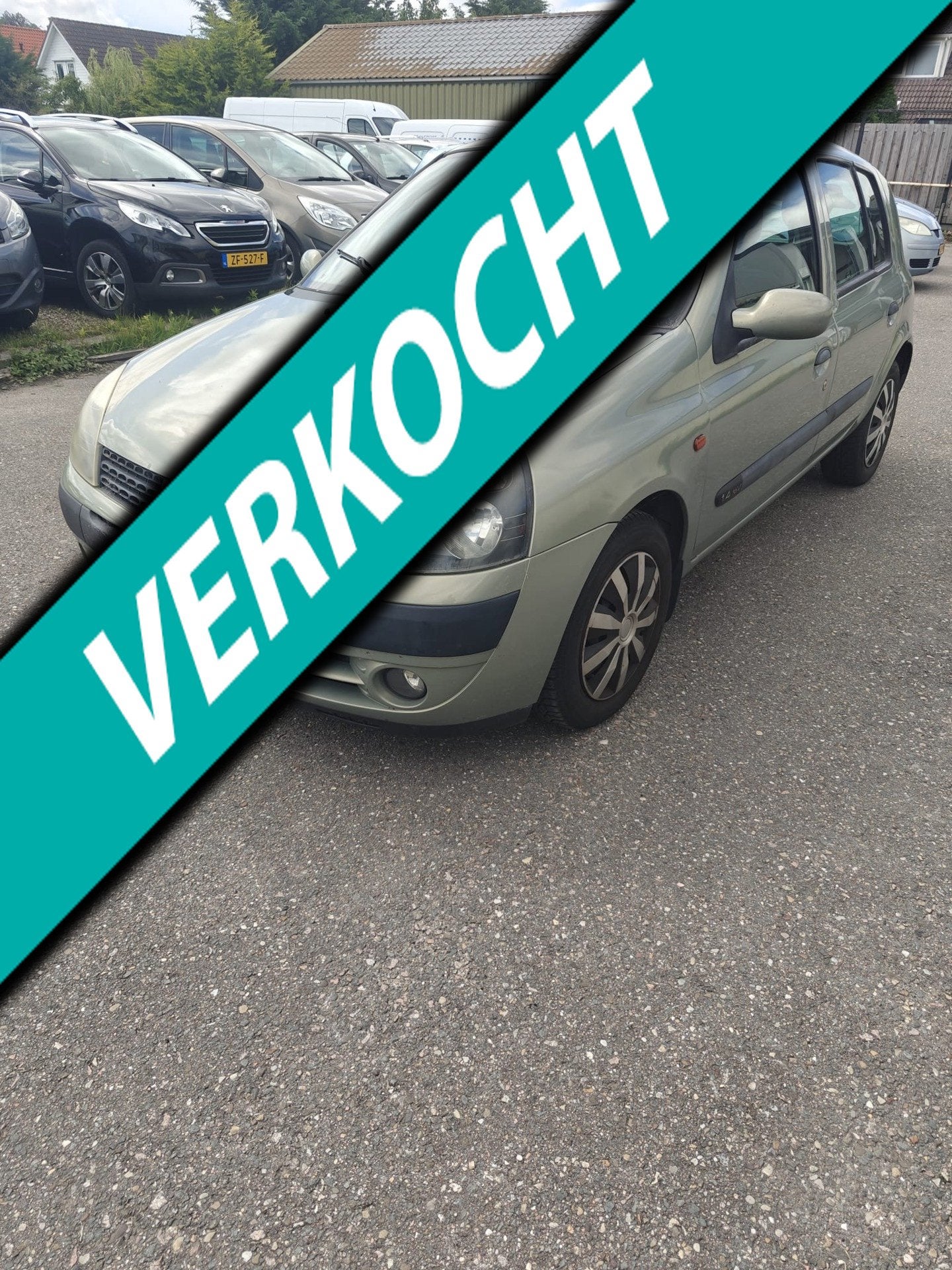 Renault Clio 1.4-16V Expression, Voorwielaandrijving, 4 cilinders, Handgeschakeld, 1390 cc