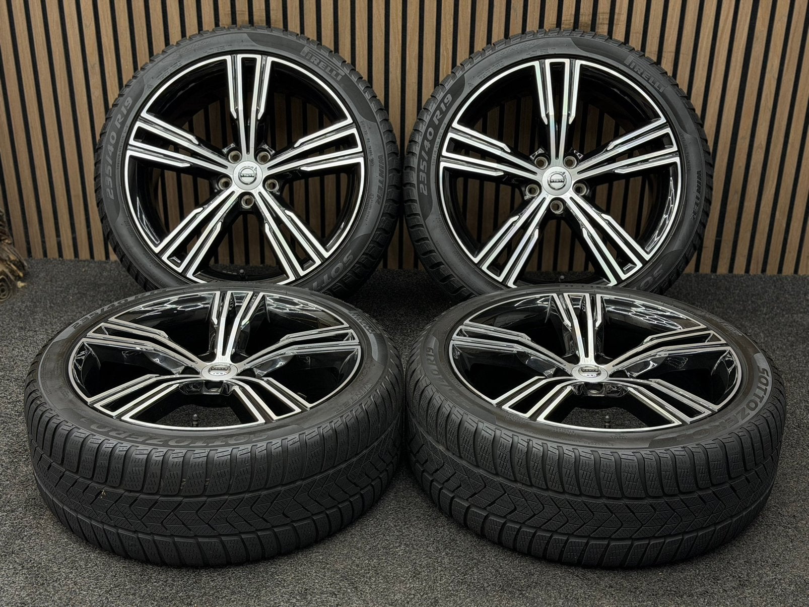 WINTER! Originele 19 inch Volvo V60 S60 5x108 ET42 Pirelli, Auto-onderdelen, ., Banden en Velgen, Winterbanden, 235 mm