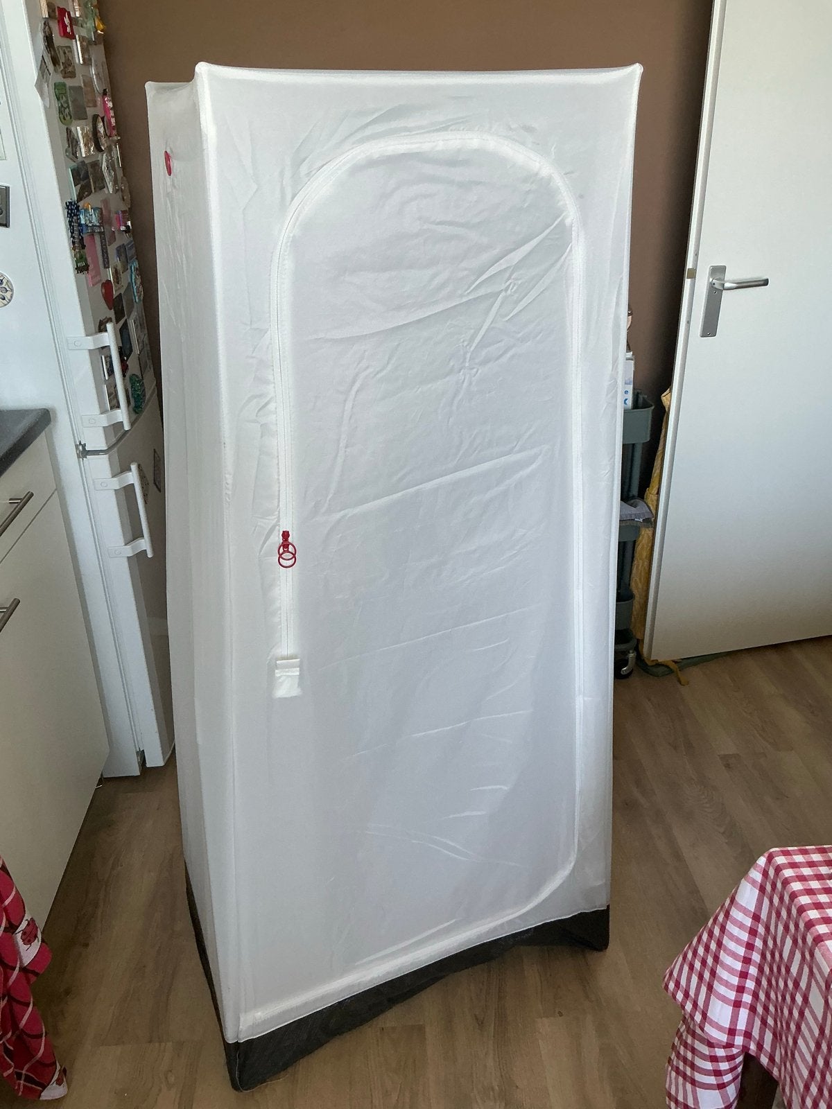 2x IKEA Vuku kast - Zo goed als nieuw, Huis en Inrichting, Kasten | Kledingkasten, Ophalen, Zo goed als nieuw, 150 tot 200 cm