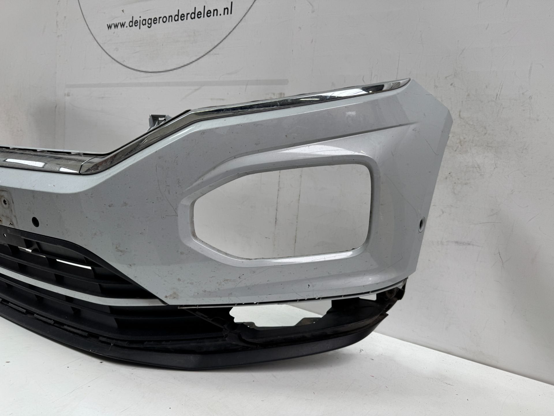 VW T ROC T-ROC VOORBUMPER BUMPER 2GA807221J, Auto-onderdelen, Gebruikt, Volkswagen AG, Bumper, Berliner Ring 2
38440  Wolfsburg, DE