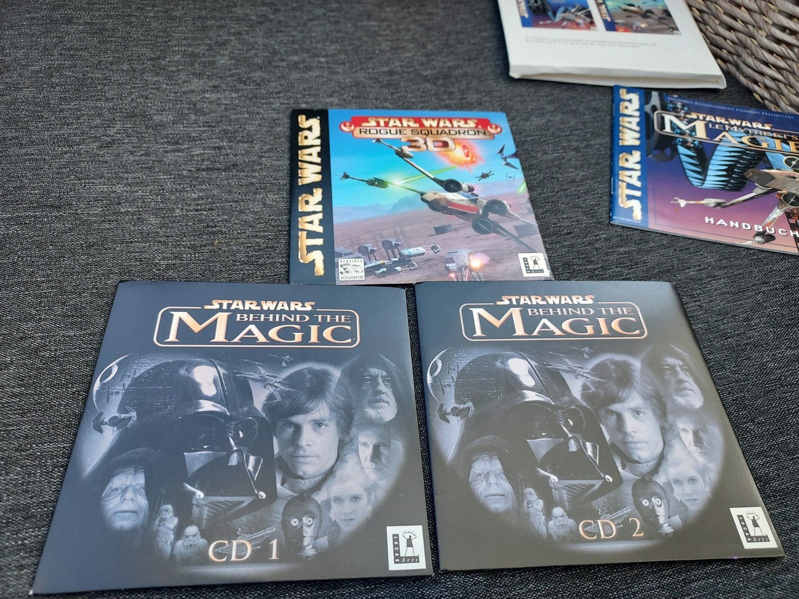 Star Wars PC Games: Rogue Squadron 3D & Behind the Magic, Ophalen, Gebruikt, 1 speler, Racen en Vliegen