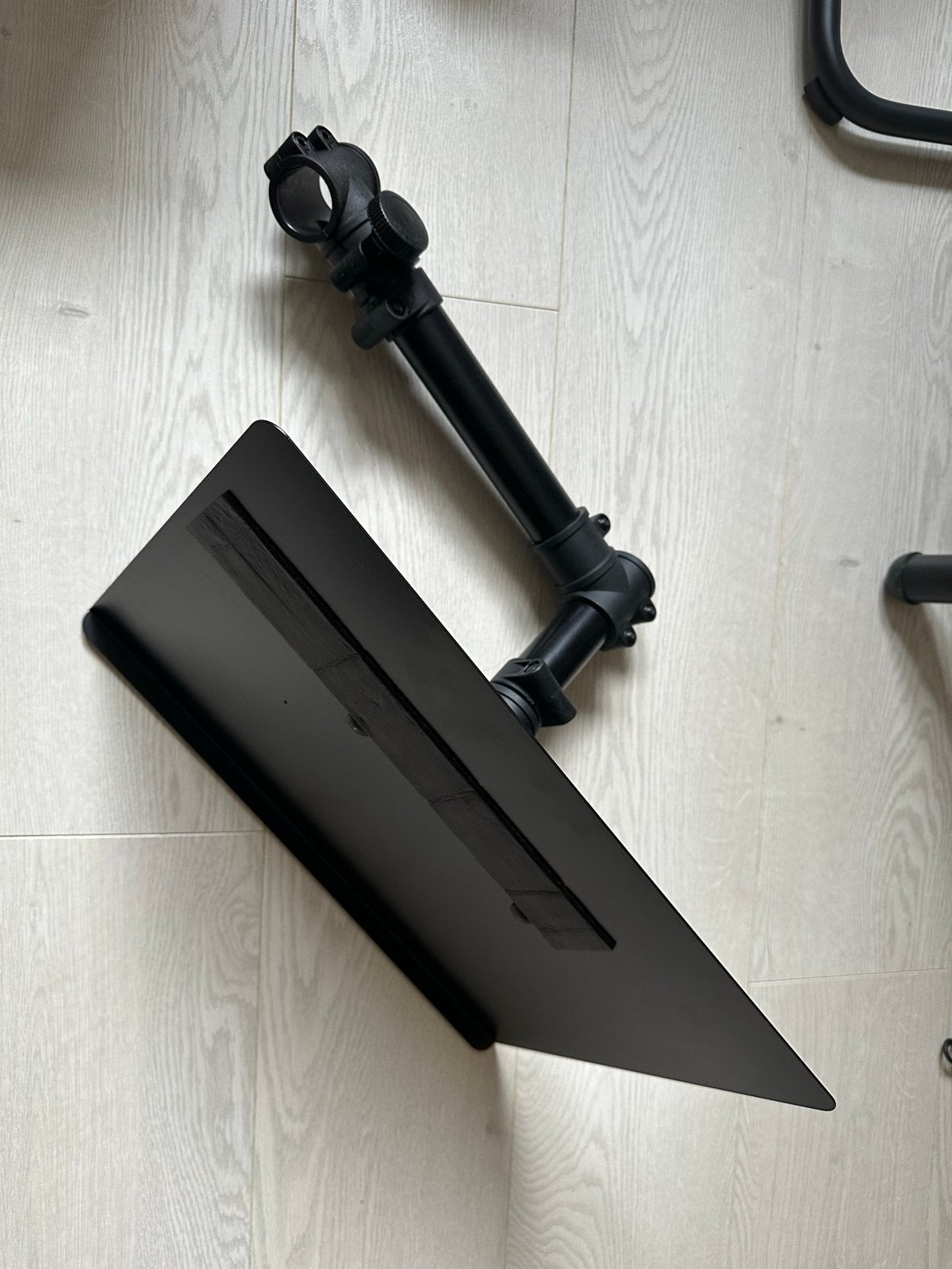 Jaspers Laptop Stand 20B - Verstelbaar en Stevig, Ophalen of Verzenden, Zo goed als nieuw, In diepte verstelbaar
