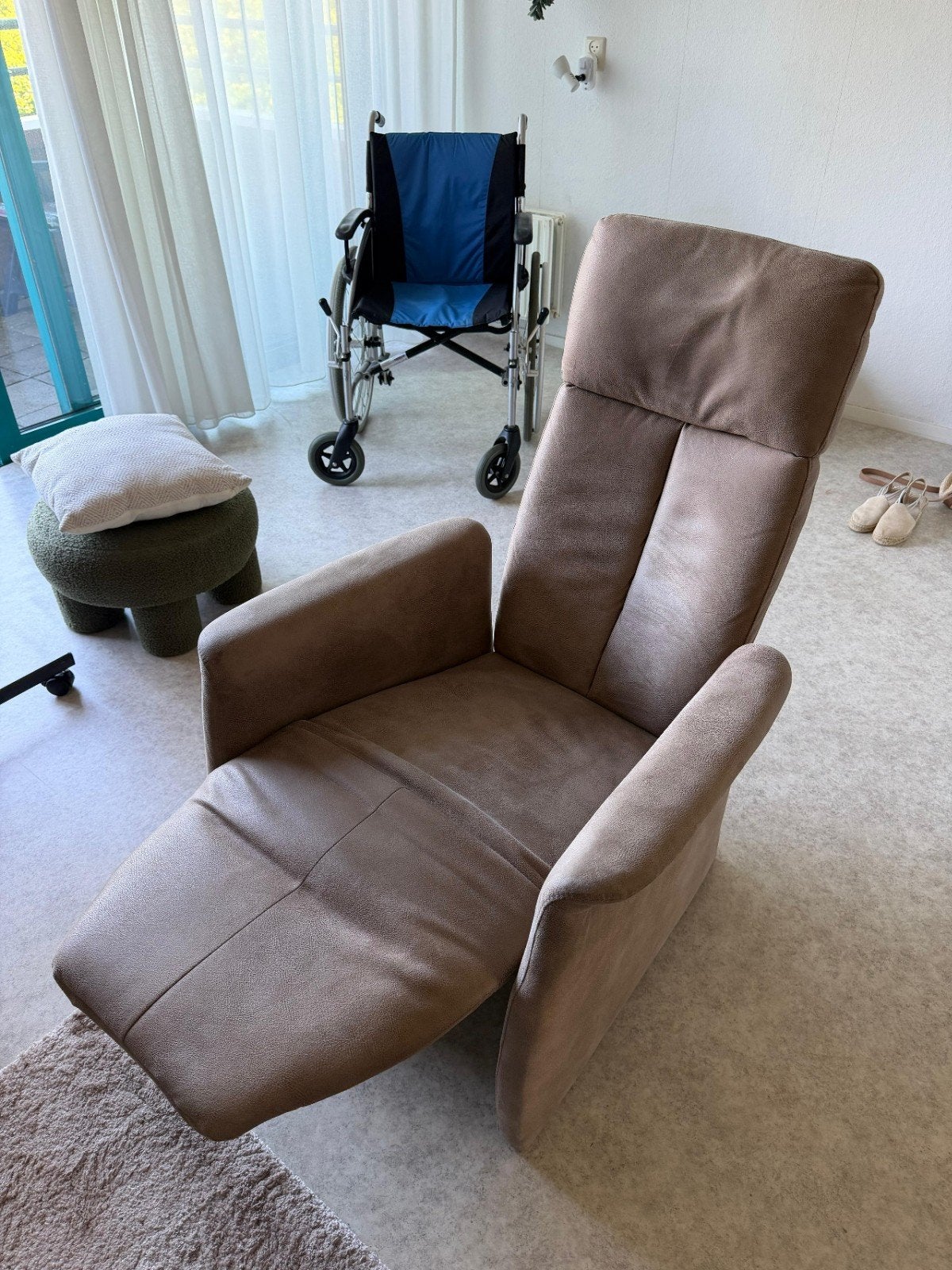 Mooie relax stoel, Ophalen of Verzenden, Zo goed als nieuw, Stof, 50 tot 75 cm