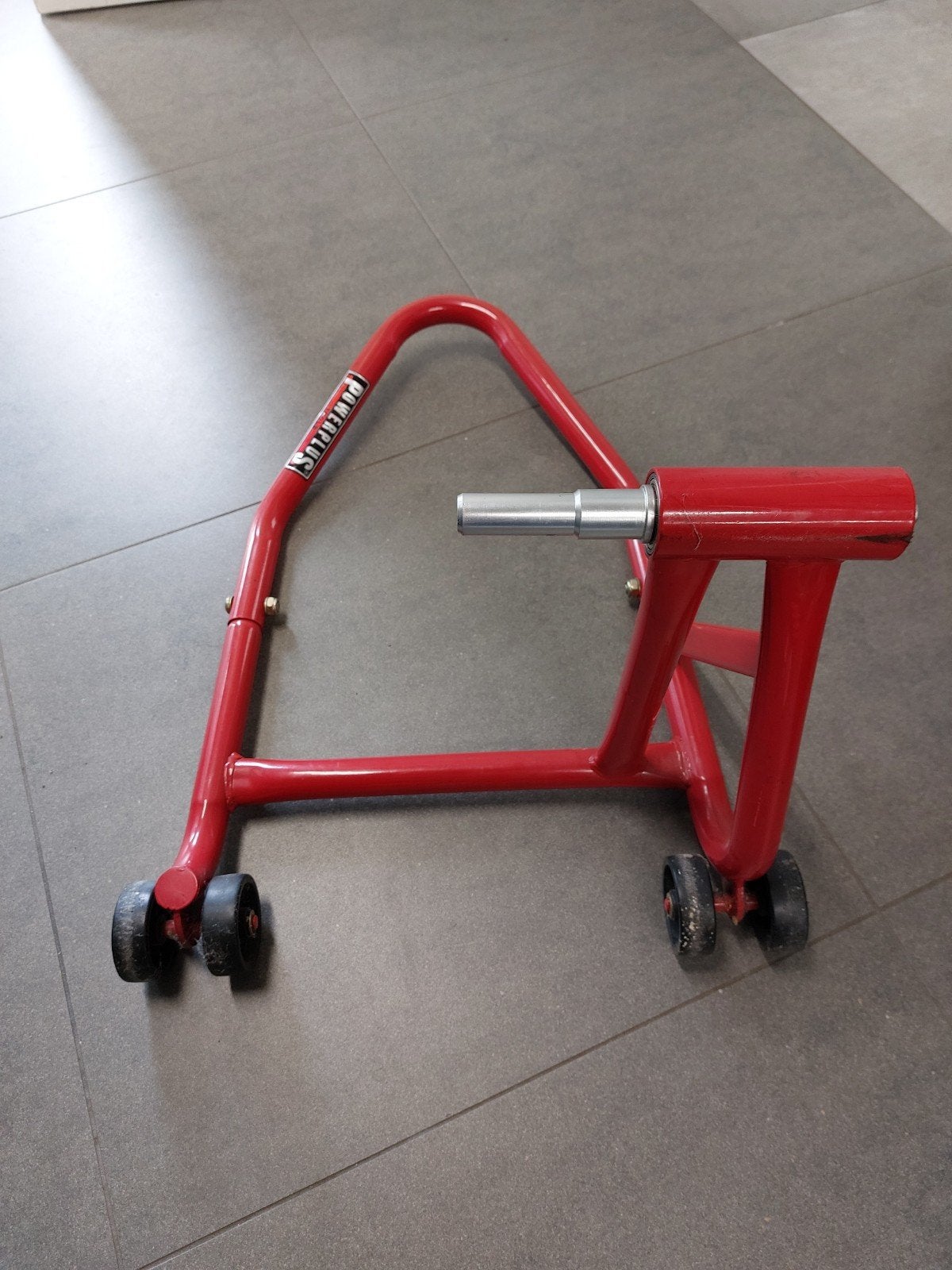 Powerplus paddock stand Ducati enkelzijdige wielophanging, Ophalen, Gebruikt