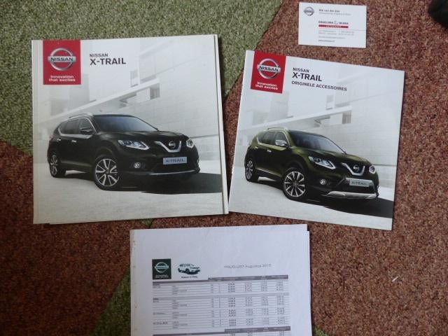nissan X-trail folder  2014 2015, Ophalen of Verzenden, Gebruikt, Auto's