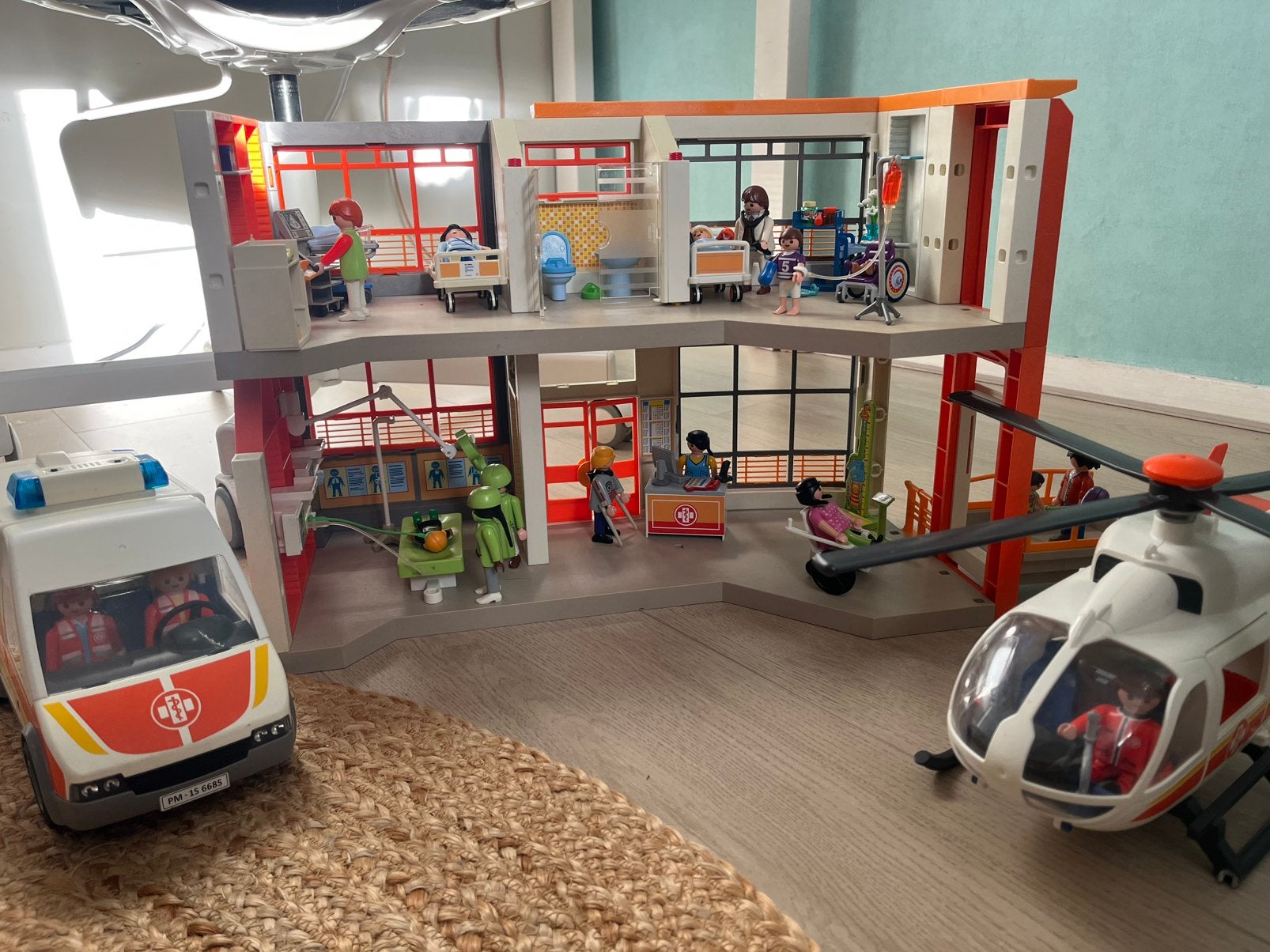 Playmobil uitgebreid ziekenhuis(met ambulance en helikopter), Kinderen en Baby's, Speelgoed | Playmobil, Gebouw, Complete set