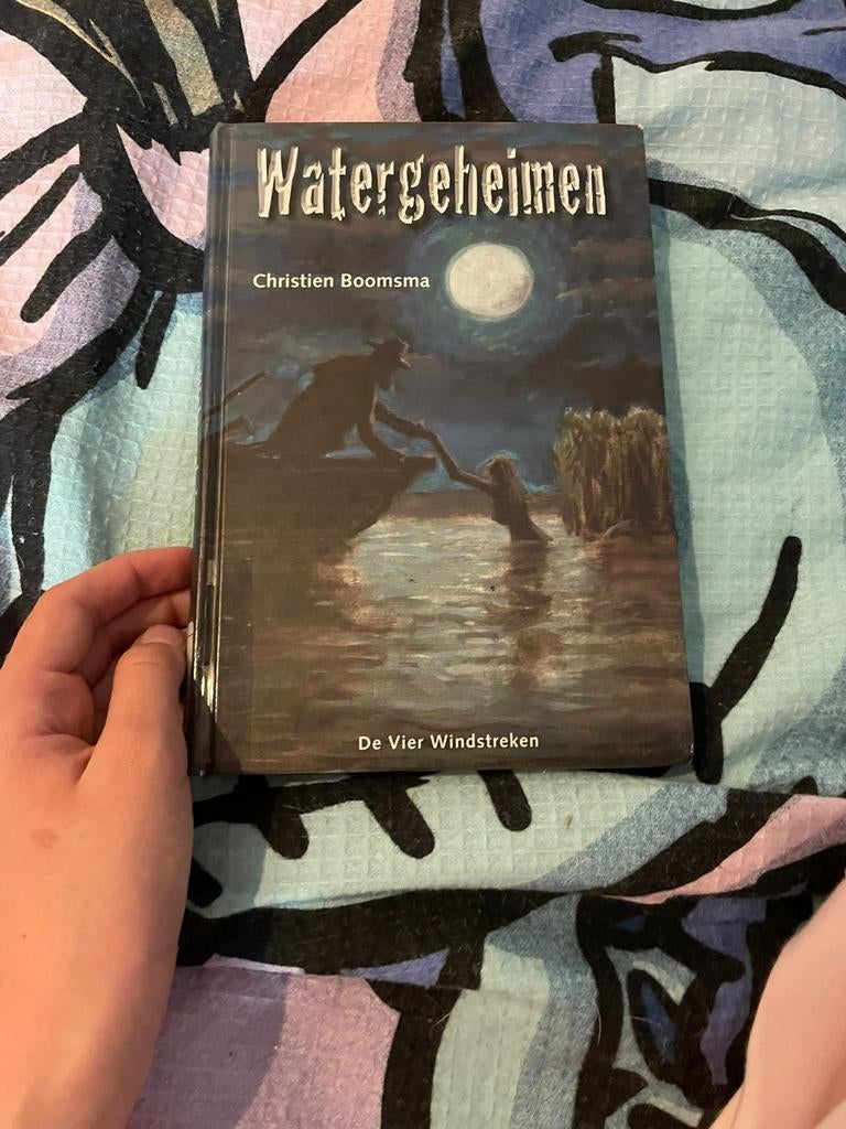 boek watergeheimen, Ophalen