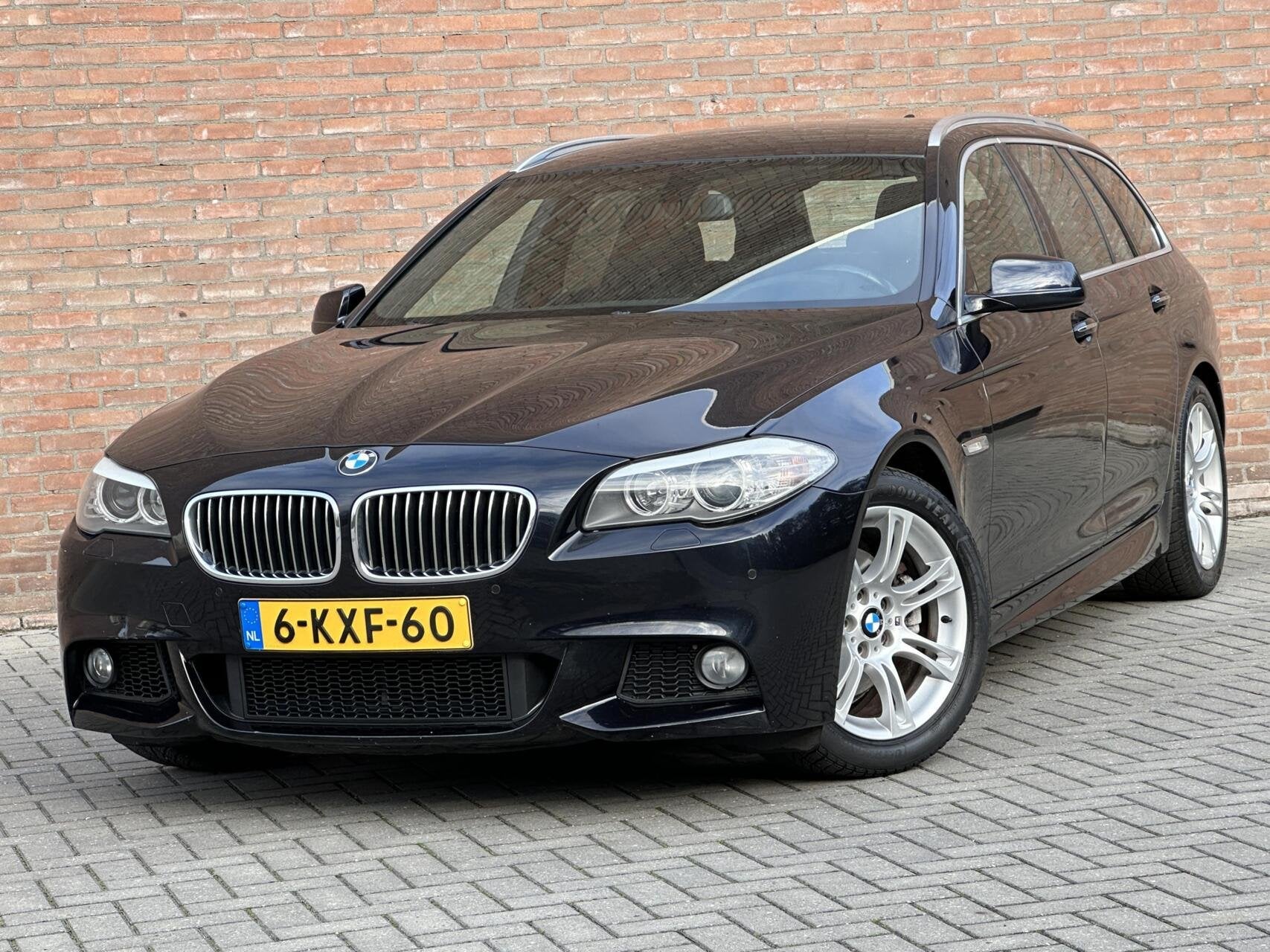 BMW 5-serie Touring 520I M-Sport - Digitaal Dashboard - Navi, Automaat, Euro 5, Gebruikt, Zwart