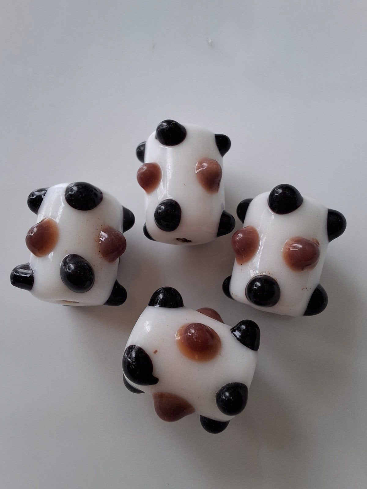 4 stuks lampwork glaskralen wit zwart bruin kralen, Kraal, -, -, Nieuw