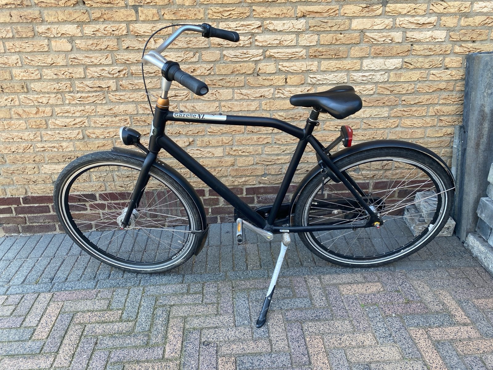 Foto 2 van Gazelle fiets met 3 versnellingen en terugtraprem