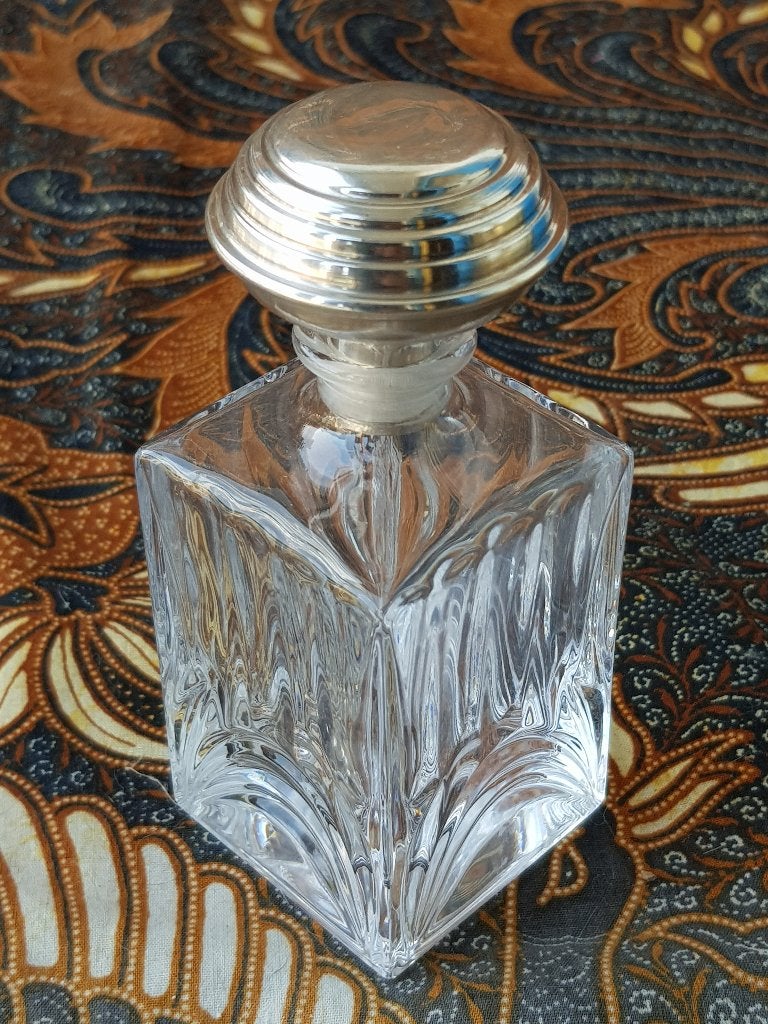 Mooie oude stopfles van kristal met dop van zilver 12,3 cm., Ophalen of Verzenden