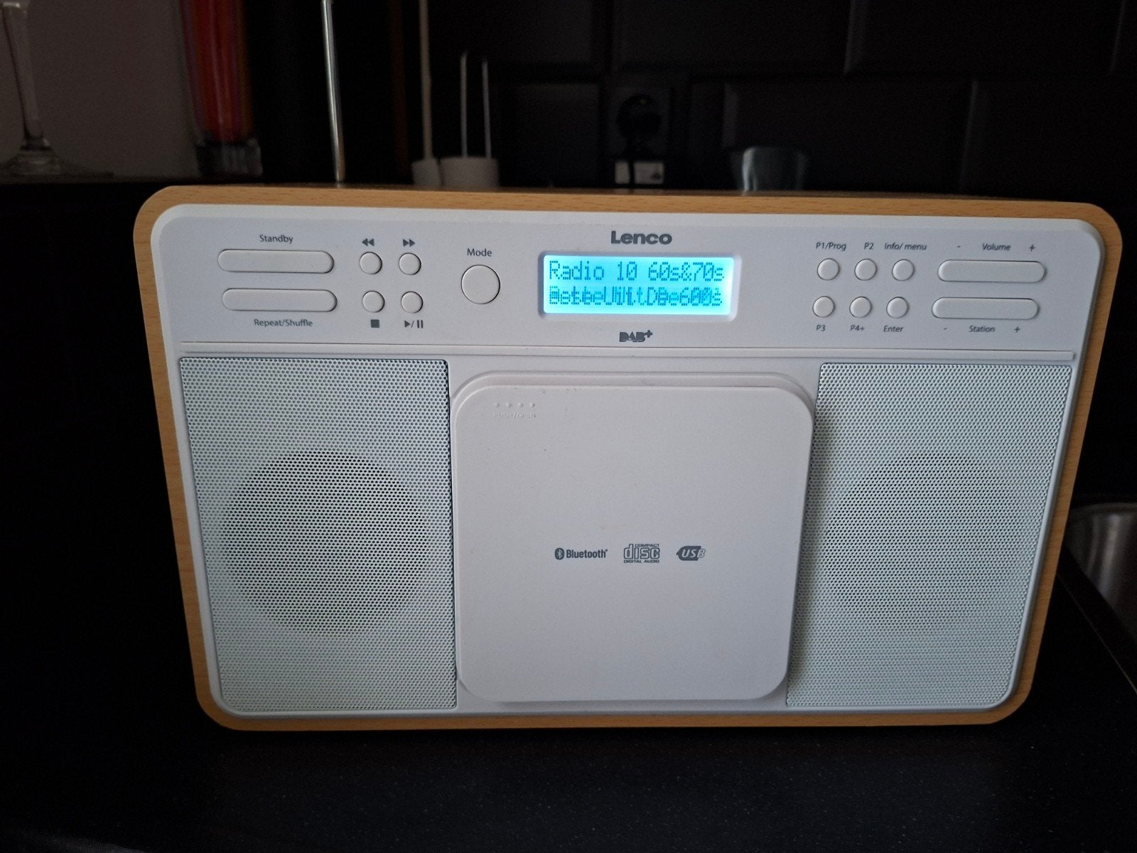 Lenco DAR-040 Eiken DAB+ Radio met CD, Bluetooth en USB, Ophalen of Verzenden, Zo goed als nieuw, Radio, Met cd-speler