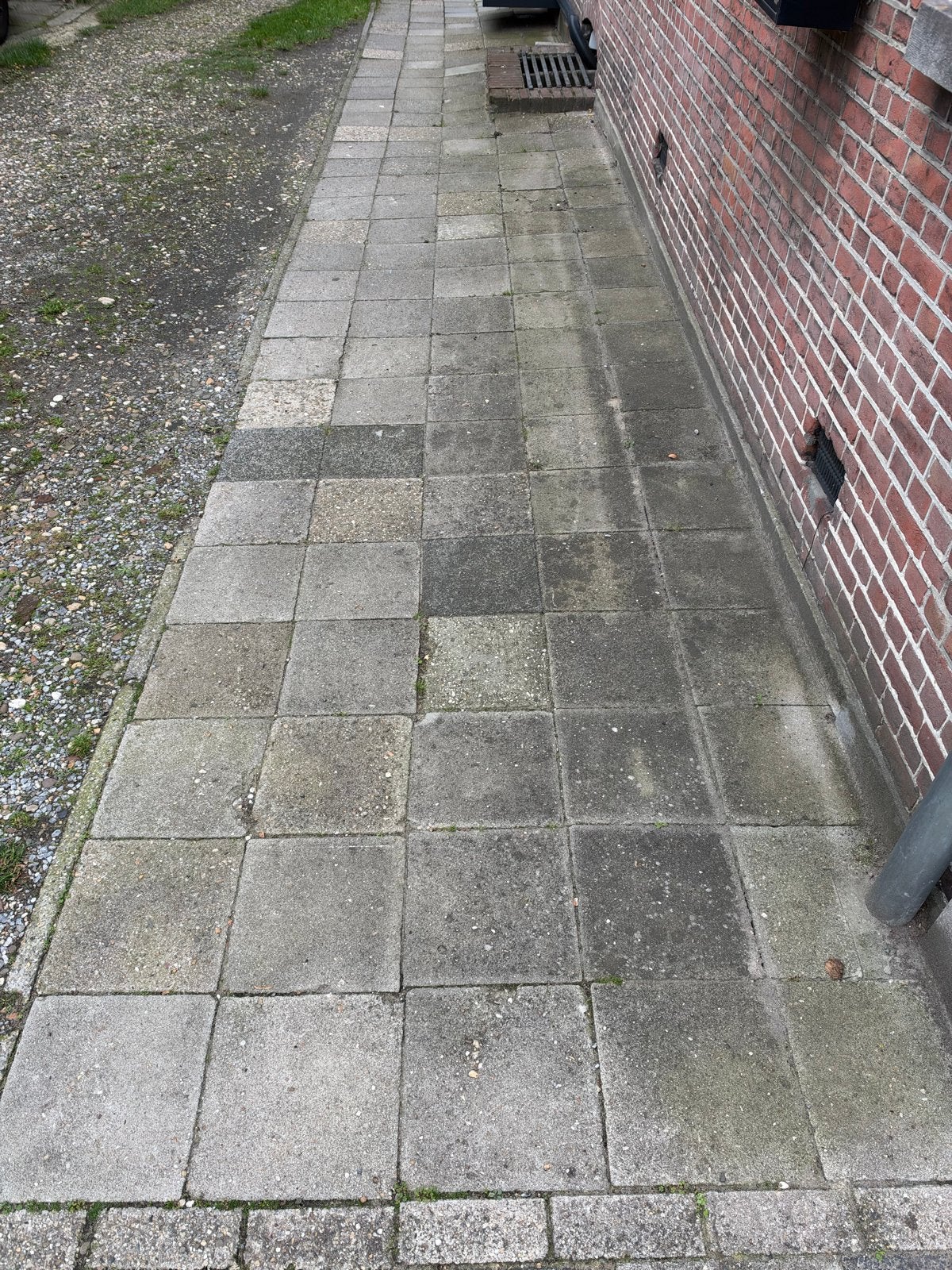 Gratis af te halen: 220 gebruikte terrastegels 30x30cm, Ophalen, Gebruikt, 10 m² of meer, Beton