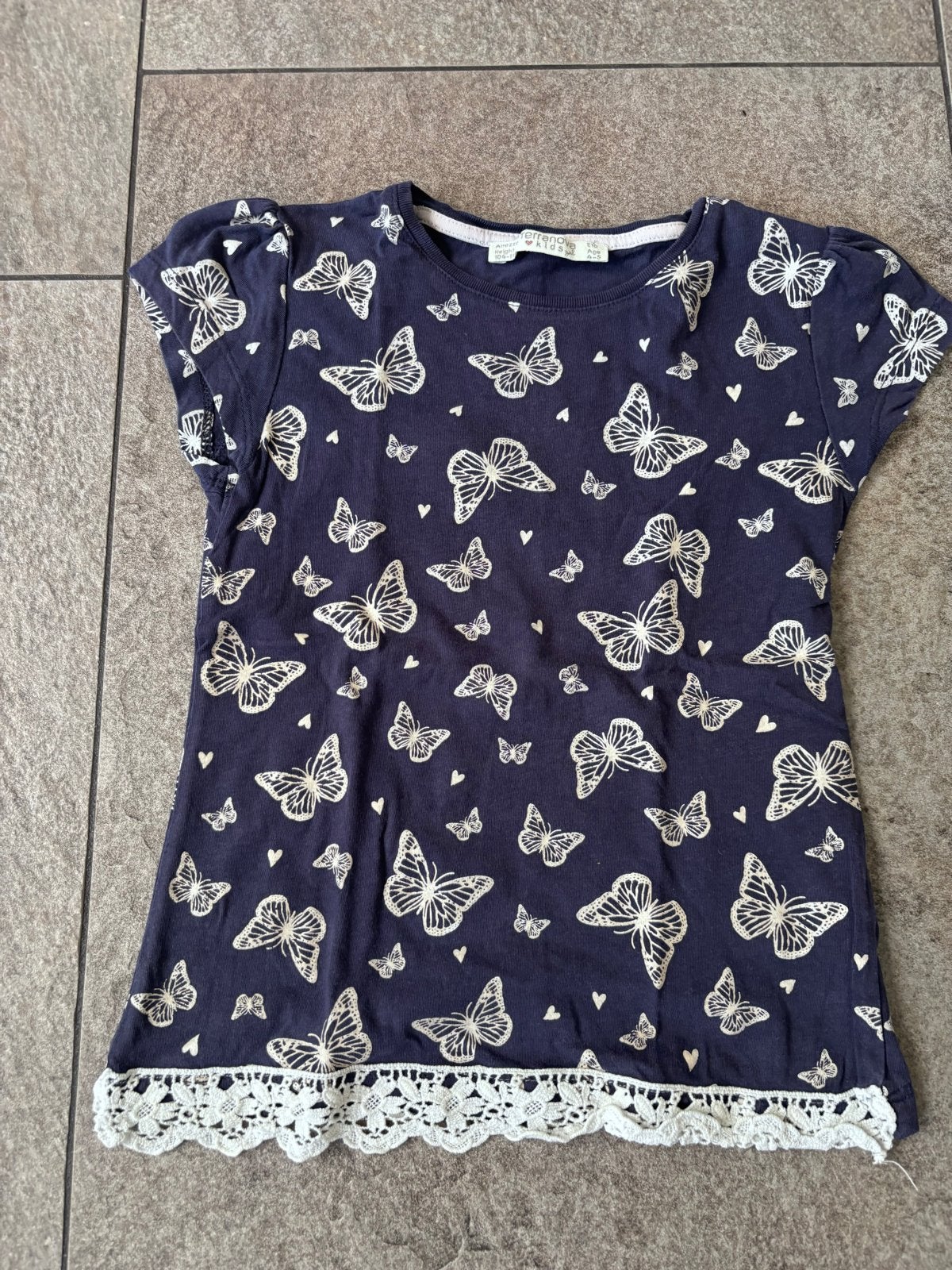 Terranova Kids Meisjes T-shirt Vlinders Maat 104-110, Ophalen of Verzenden, Gebruikt, Meisje, Shirt of Longsleeve