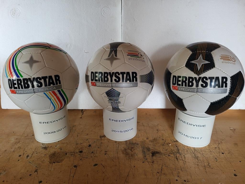 Replica eredivisieballen, Verzamelen, Ophalen, Zo goed als nieuw
