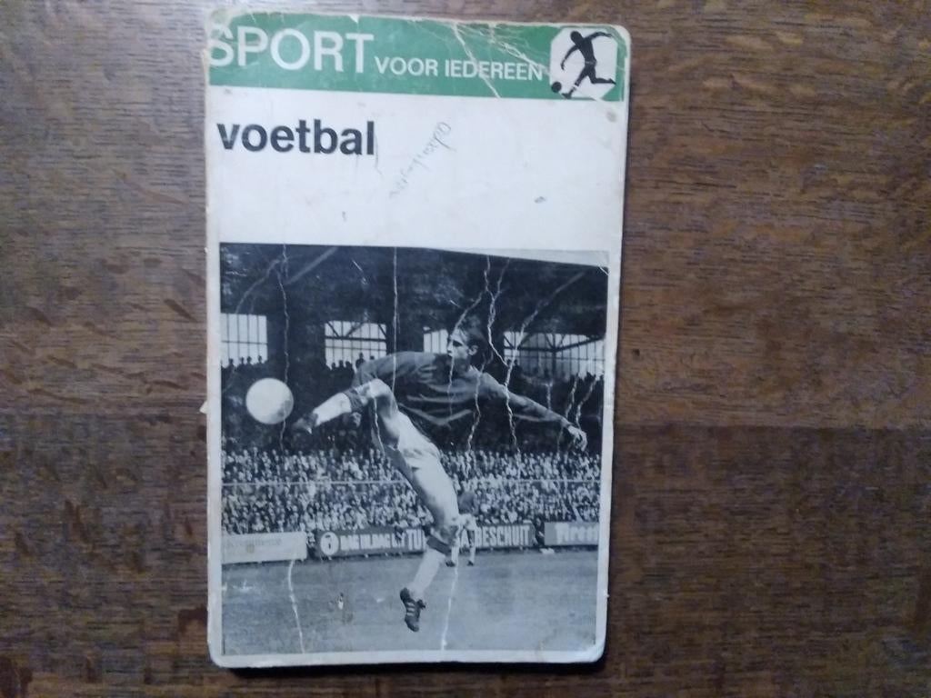 Voetbal voor iedereen - 1968 - Gebruikt, Ophalen of Verzenden, Gelezen, Maarten de Vos, Ruud Bonewit, Balsport