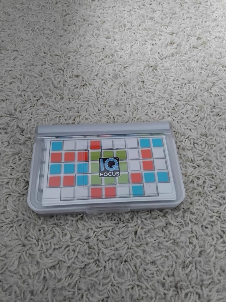 IQ focus puzzel van smart games, Ophalen of Verzenden, Minder dan 500 stukjes, Zo goed als nieuw, Overige typen