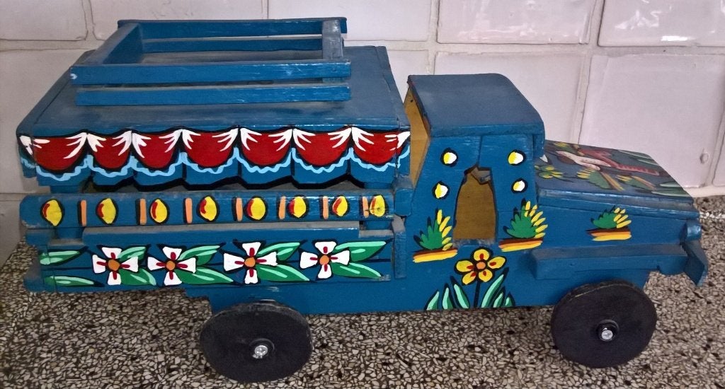Vintage Haiti Tap Tap Folk Art Toy Truck Bus 1980 G. Frage, Antiek en Kunst, Blauw, Handgemaakt, Overige herkomsten, Ophalen
